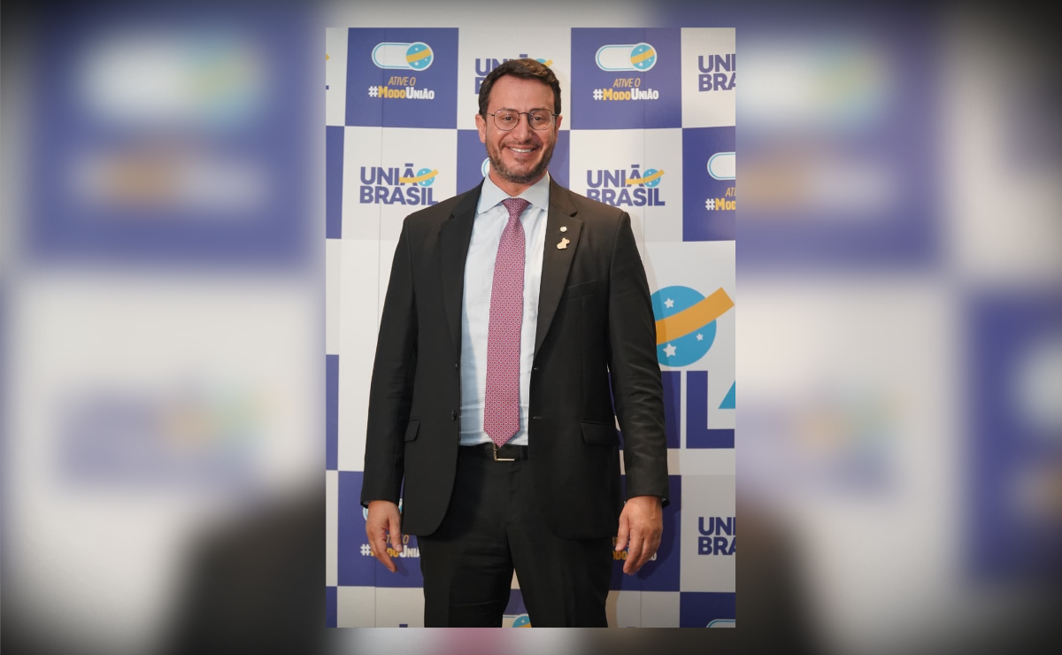 Delegado Matheus Laiola assume o comando do União Brasil no Paraná