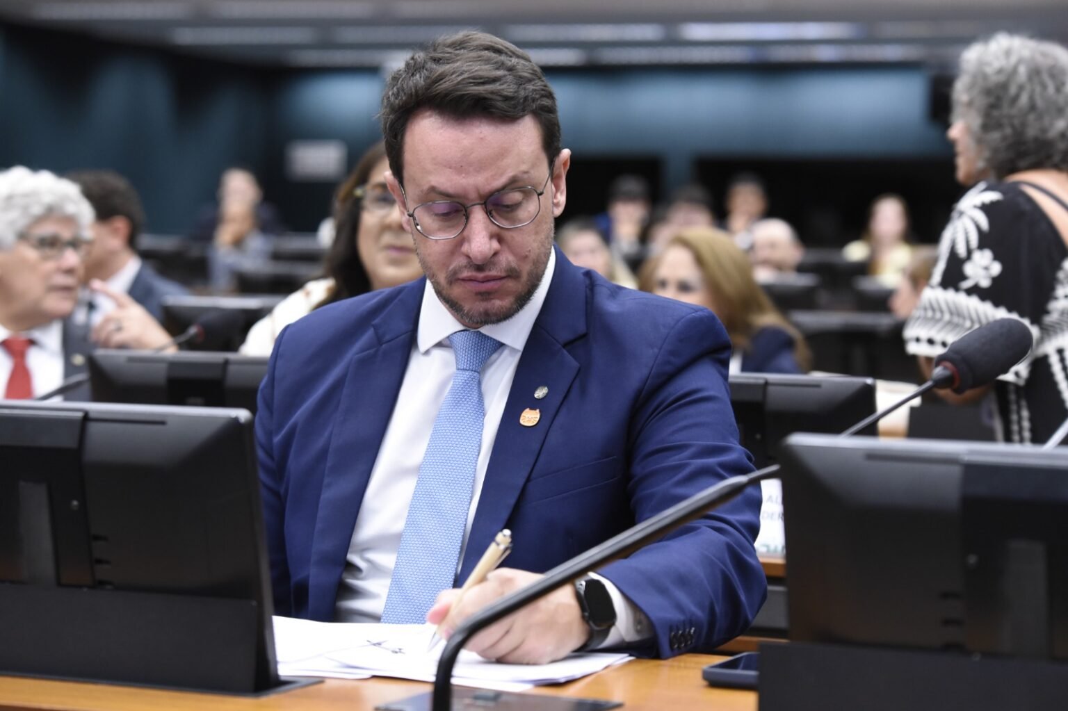 Delegado Matheus Laiola é o único deputado federal do PR a assinar o Manifesto nacional